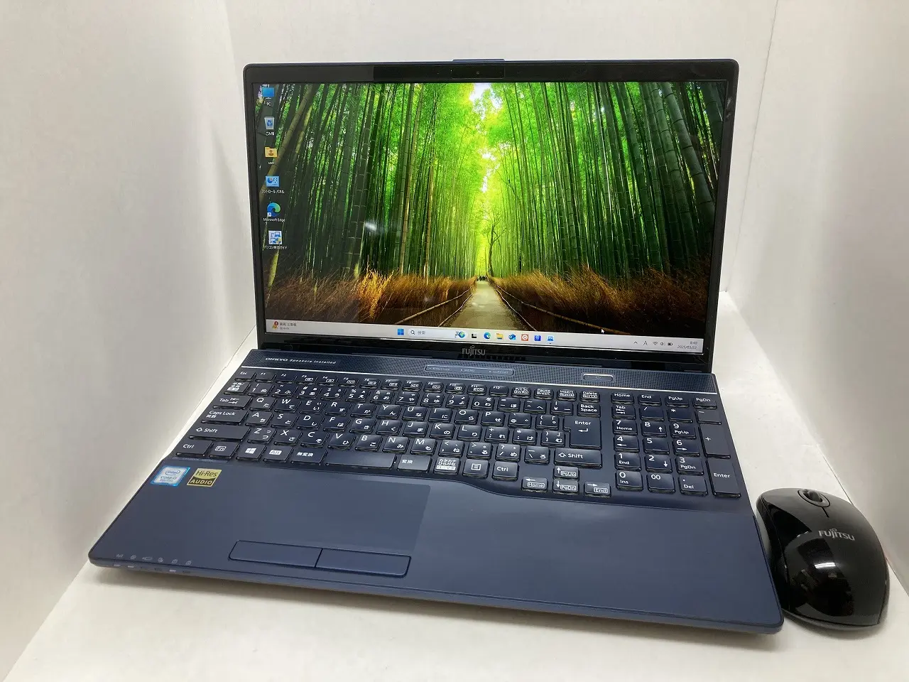 FUJITSU LIFEBOOK AH77/C2（第8世代Corei7）