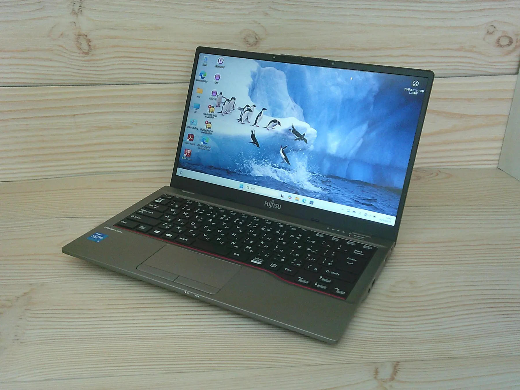 富士通 LIFEBOOK U7411/G