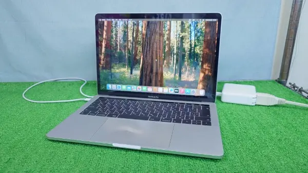 Apple Macbook Pro A1989 2018