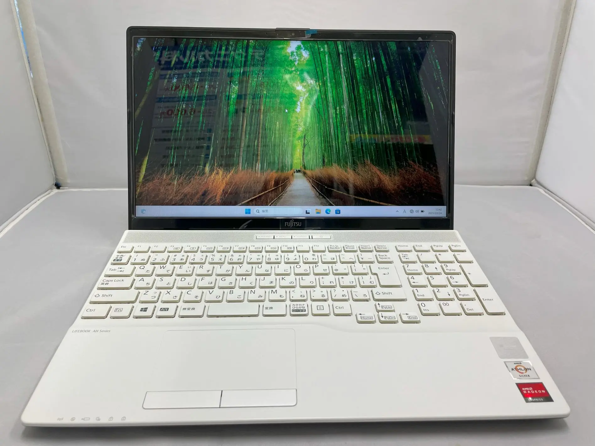 FUJITSU  LIFEBOOK AH50/H