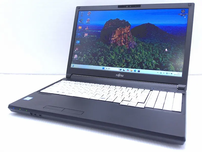 富士通 LIFEBOOK A579/BX