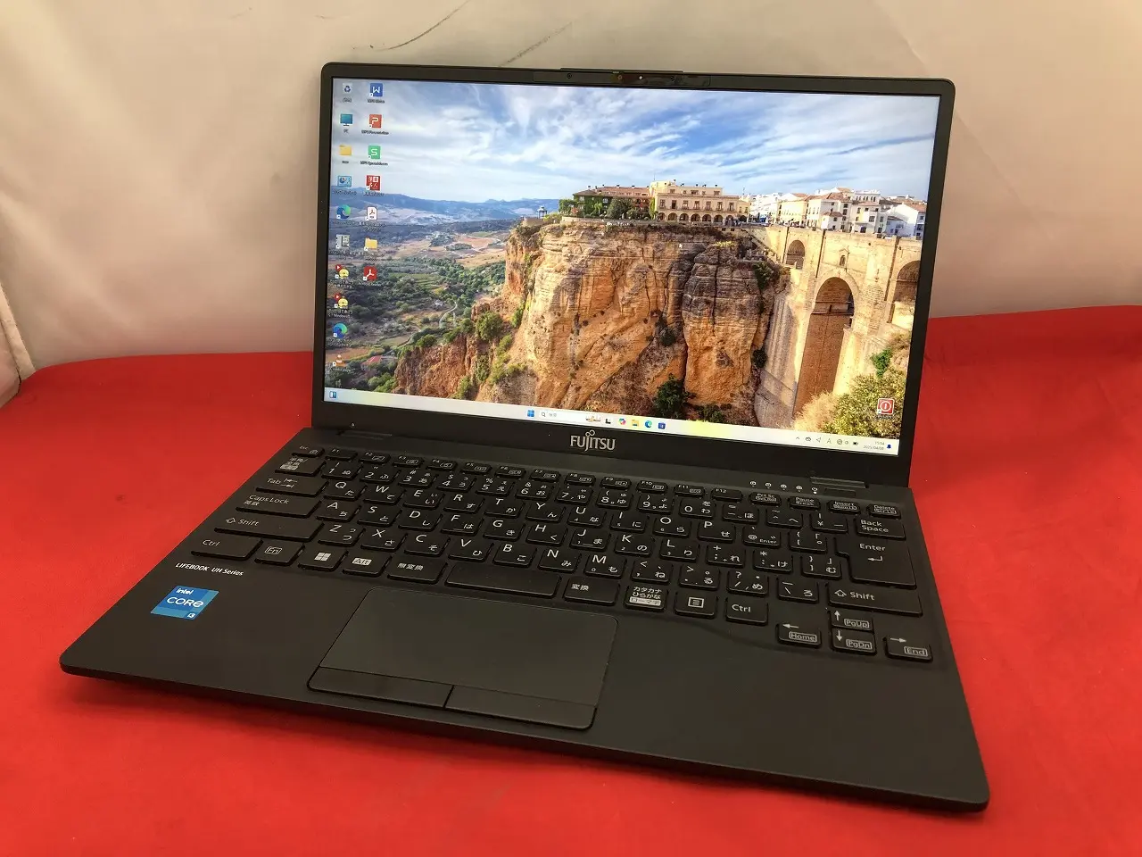 富士通 LIFEBOOK UH08/G3（第12世代CPU）