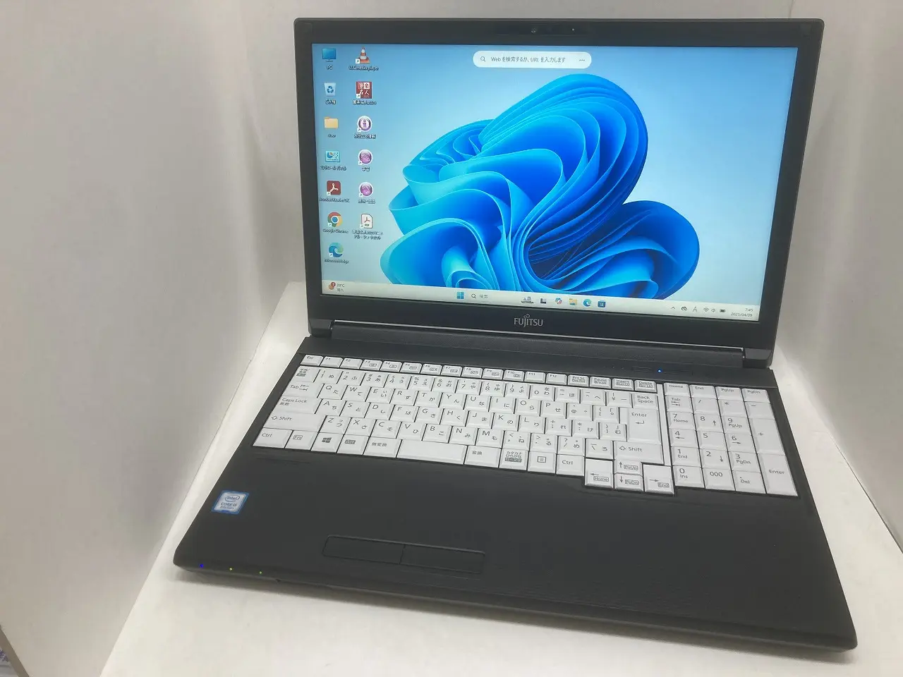 FUJITSU LIFEBOOK A579/BX（第8世代Corei5）