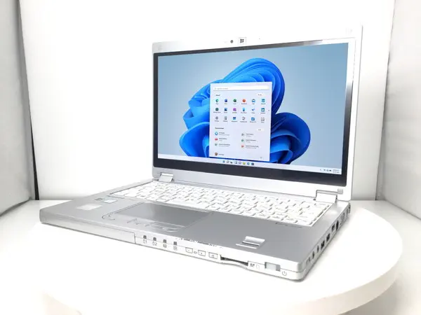 Panasonic Let'snote CF-MX5（第6世代CPU）