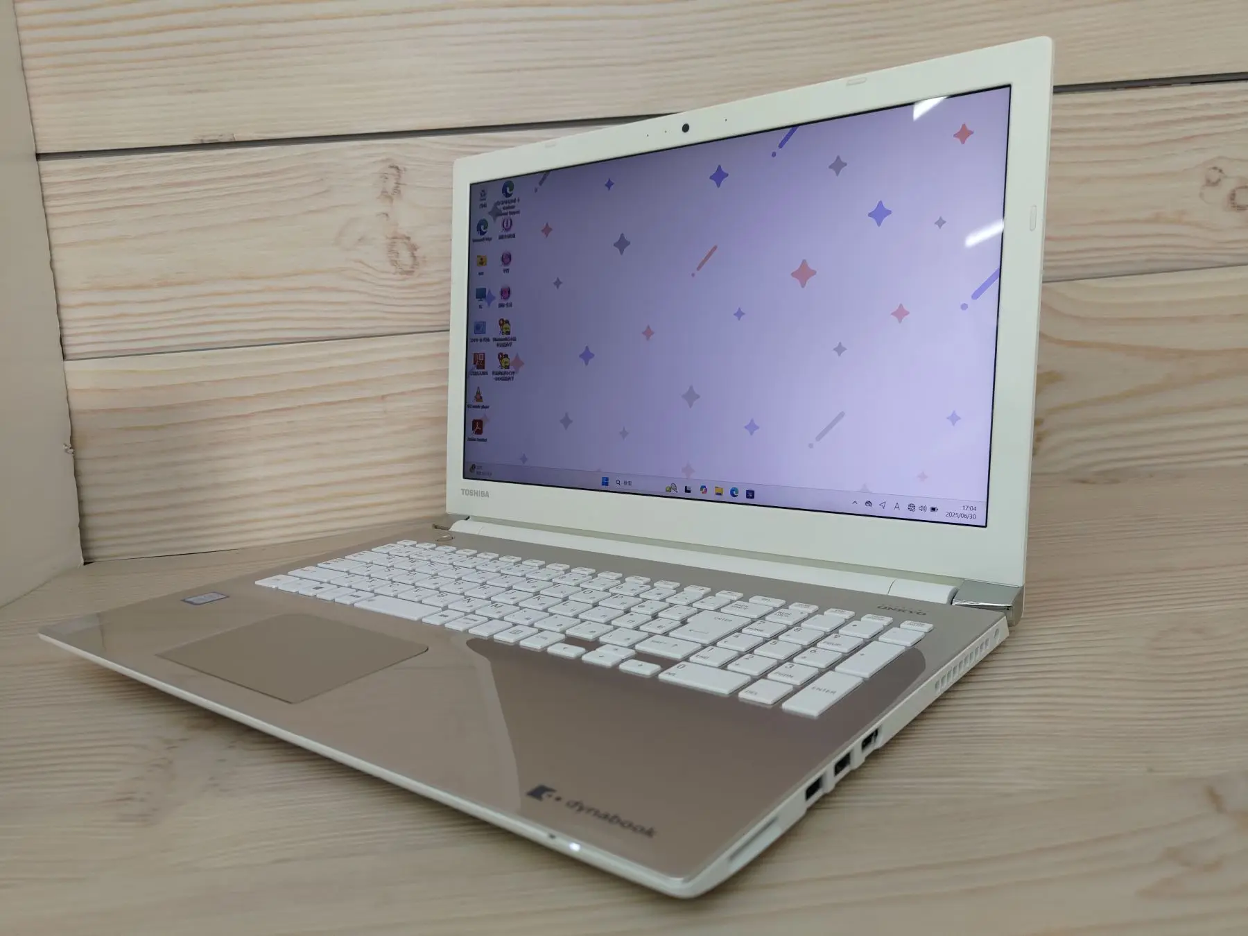 東芝 dynabook T45/EGSB

