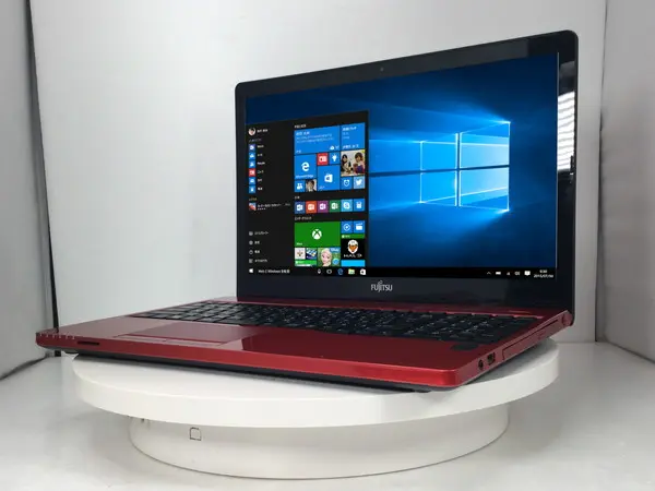富士通 LIFEBOOK AH53/U（第4世代CPU）