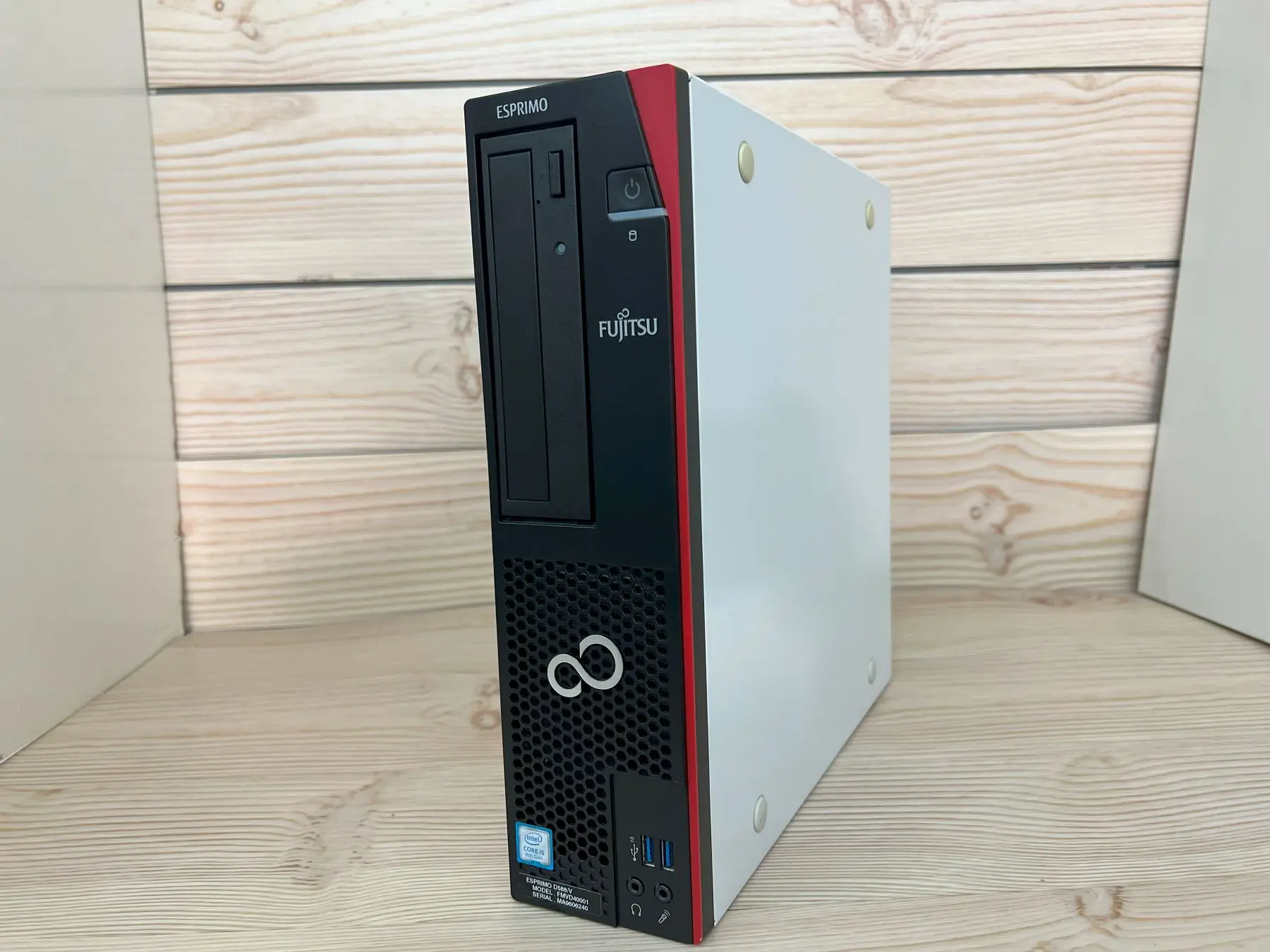 富士通 ESPRIMO D588/V