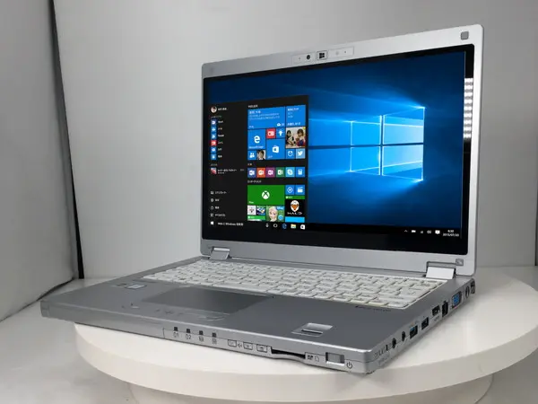 Panasonic Let'snote CF-MX5（第6世代CPU）