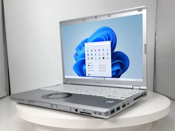 Panasonic Let'snote CF-SZ6（第7世代CPU）