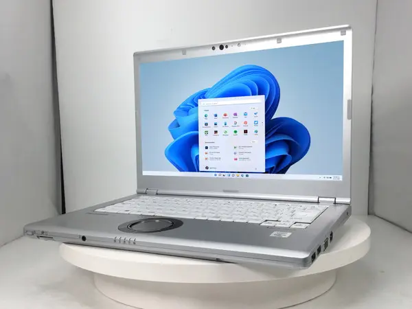 Panasonic Let's Note CF-LV9（第10世代CPU）