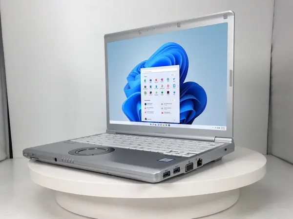 Panasonic Let's Note CF-SV7（第8世代CPU）