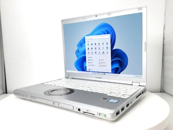 Panasonic Let'snote CF-SZ6（第7世代CPU）