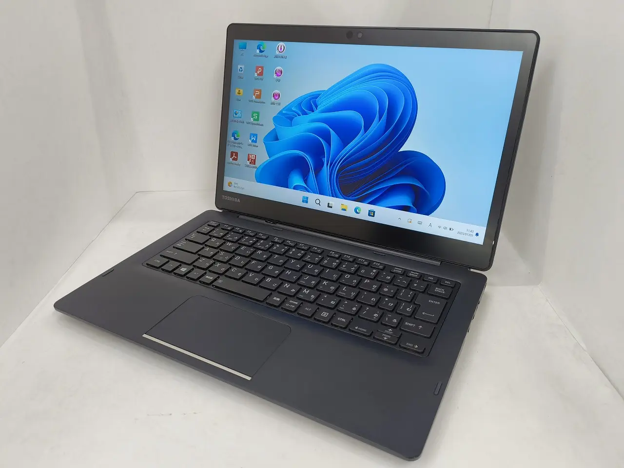 Dynabook D83/DN（第8世代Corei3）