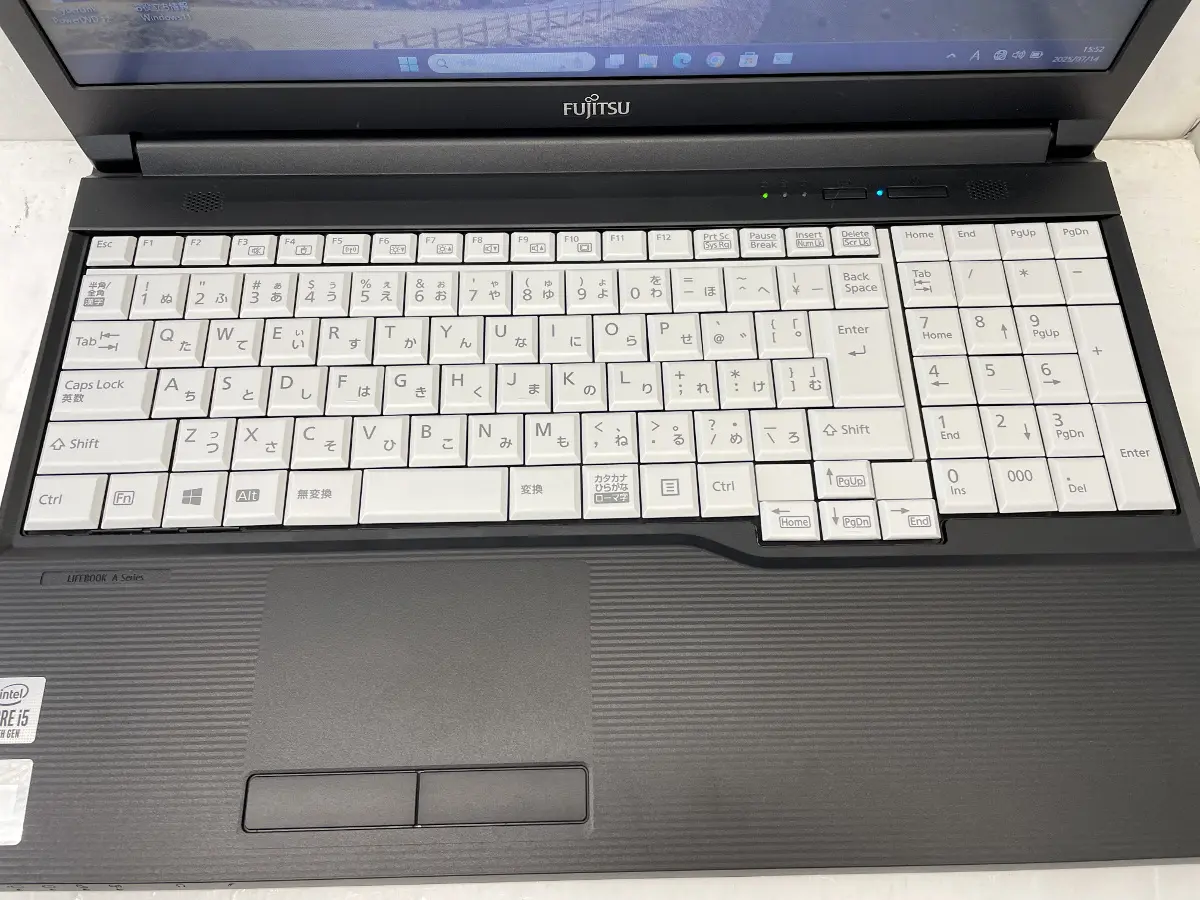 富士通 LIFEBOOK A7510/D(CPU:Core i5-10310U 1.7GHz/メモリ:8GB
