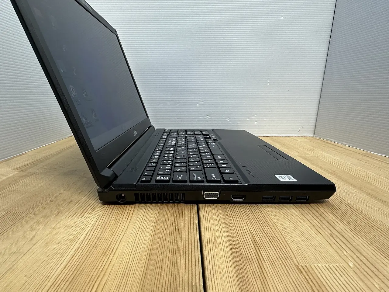 富士通 LIFEBOOK A5510/FX(Core i5 10210U 1.6GHz/16GB/SSD256GB