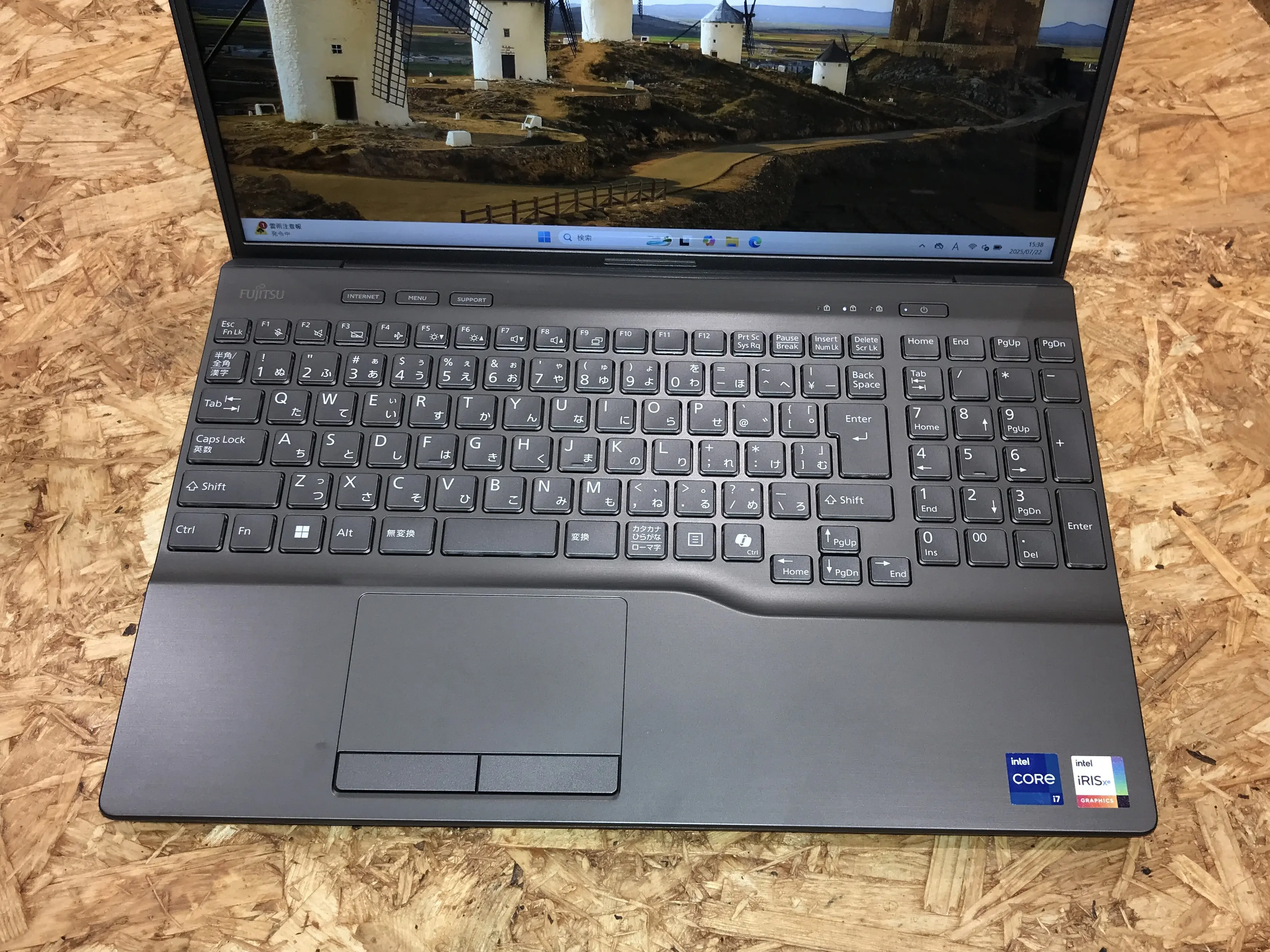 FUJITSU 富士通 LIFEBOOK AH51/C3 ノートパソコン LIFEBOOK AH51/C3 プレミアムホワイト FMVA51C3W