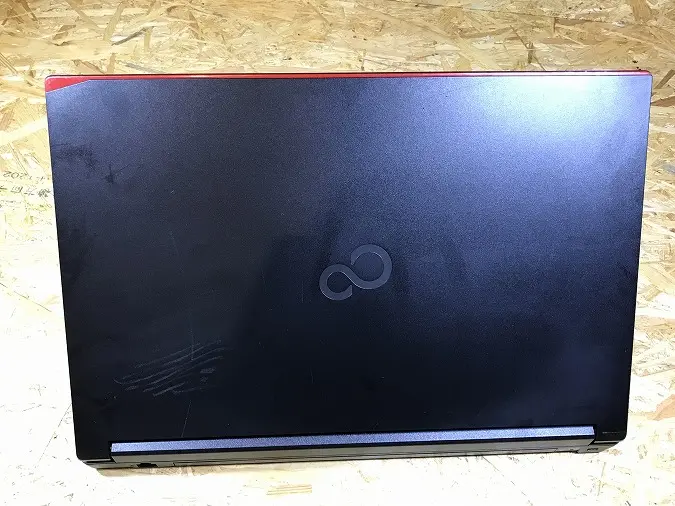 富士通 LIFEBOOK A749/C(Corei7 8665U 1.6GHz/8GB/SSD240GB