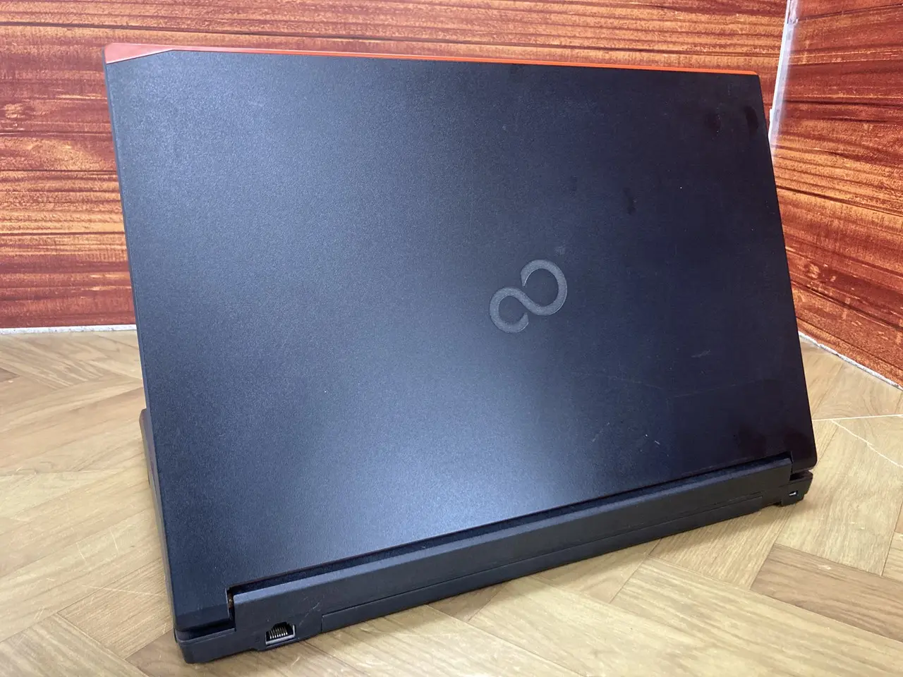富士通 Lifebook A579 i5-8265 富士通 LIFEBOOK A579 中古ノートパソコン | Core i5-8265U