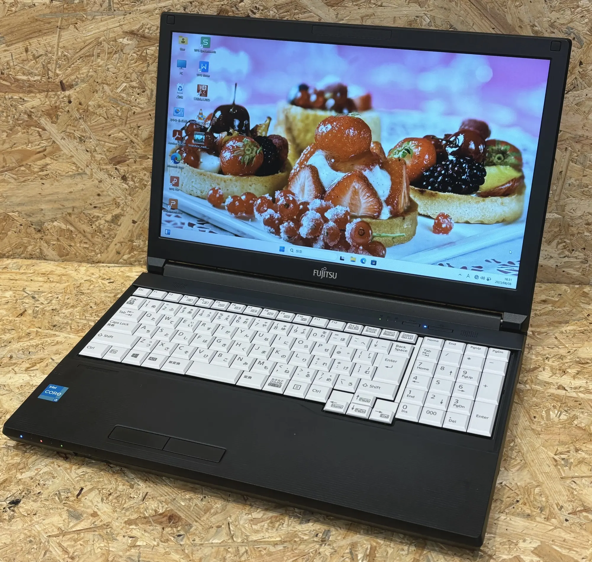 富士通 LIFEBOOK A5511/G（第11世代CPU）