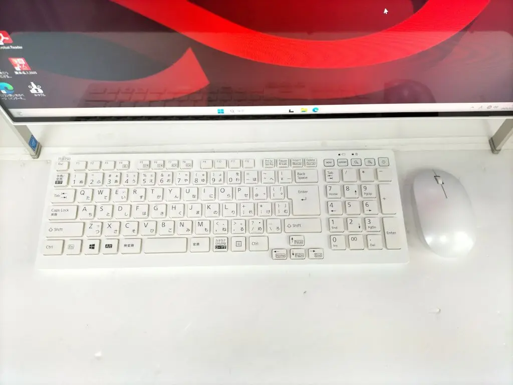 富士通 ESPRIMO FH52/E1 (Celeron-4205U 1.8GHz /8GB/ SSD