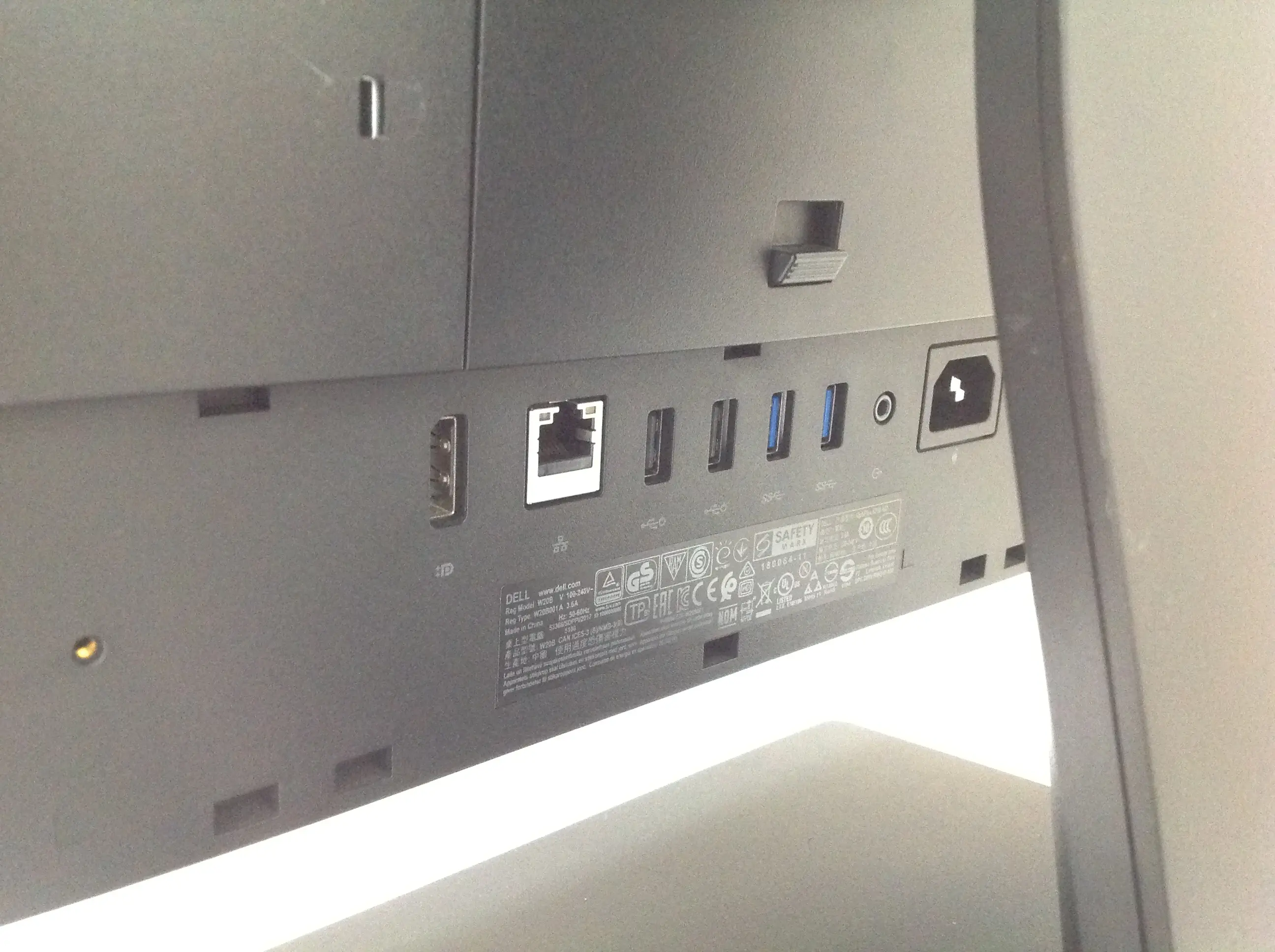 DELL Optiplex 5270 AIO Win11・SSD・メモリ16GBモデル