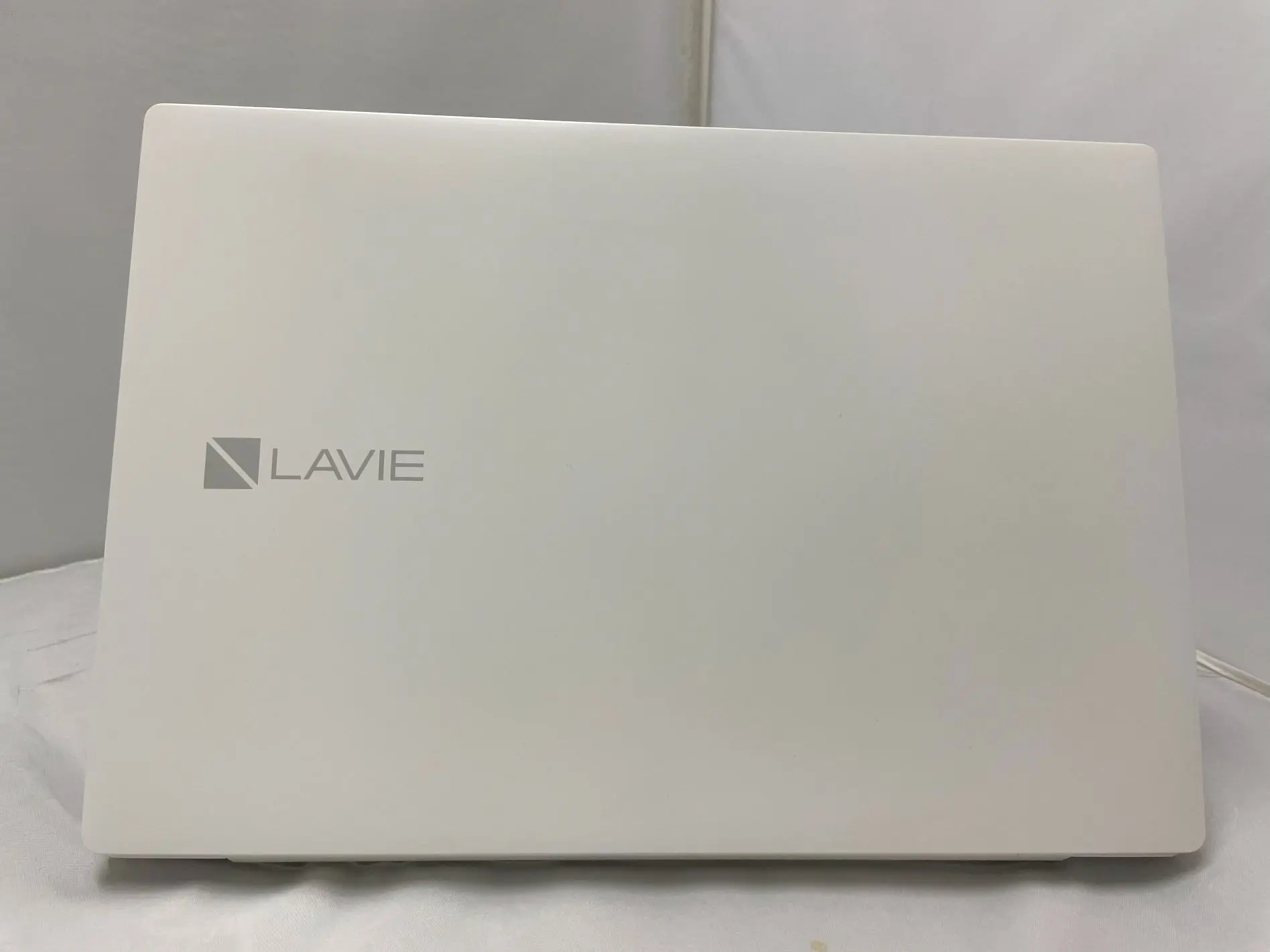 NEC LAVIE PC-GN212JFAF (CPU:Corei3 8145U 2.3GHz / メモリ:16GB