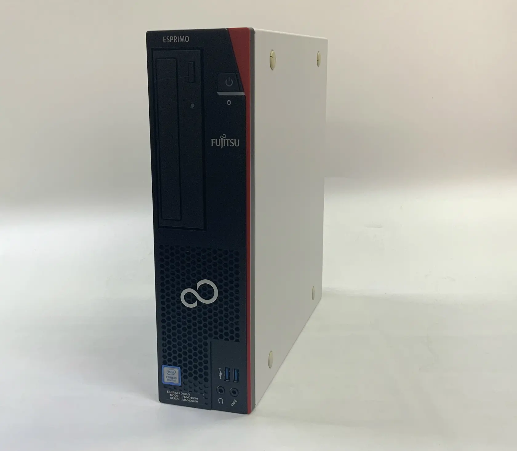 富士通　ESPRIMO D588/V