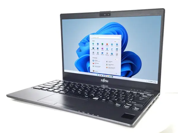 富士通 FUTRO MU937（第7世代CPU）



