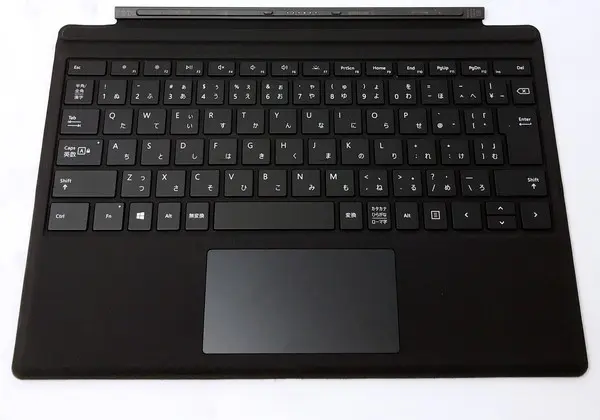 Microsoft Surface Pro 7＋（CPU：Core i5 1135G7 2.4GHz/メモリ：8GB