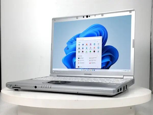 Panasonic Let'snote CF-SV9（第10世代CPU）