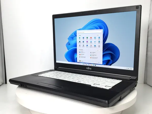 富士通 LIFEBOOK A576/P （第6世代CPU）





