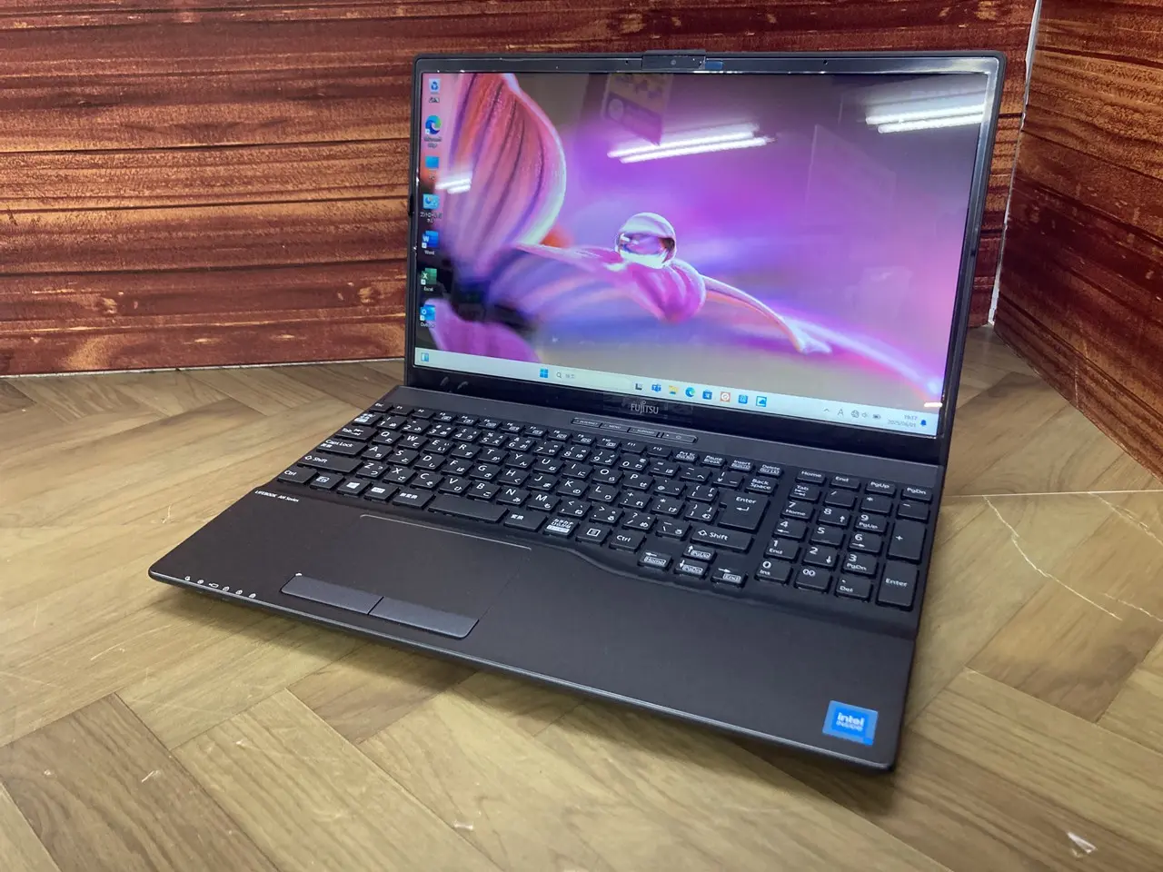 富士通 LIFEBOOK AH40/F