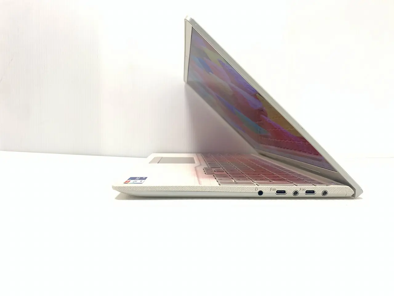 高性能 富士通 TH77/E3 第11世代 i7搭載 SSD256GB 8GB 高性能 富士通 TH77/E3 第11世代 i7搭載 SSD256GB 8GB