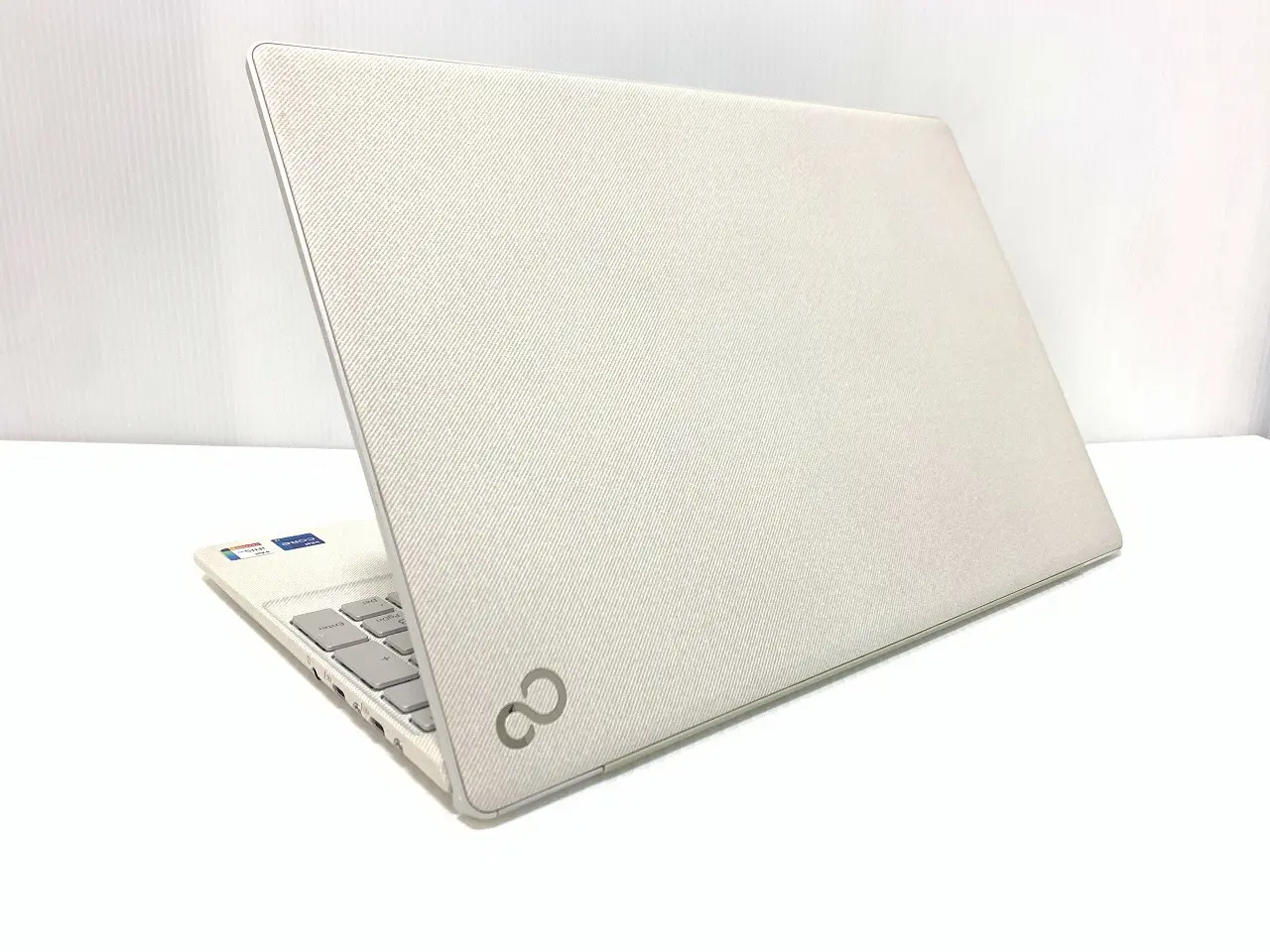 030・TH77/Ｅ3・i7-1165G7/8GB/SSD512GB/15.6 富士通 LIFEBOOK TH77/E3 (Core i7 1165G7 2.80GHz/8GB/SSD512GB