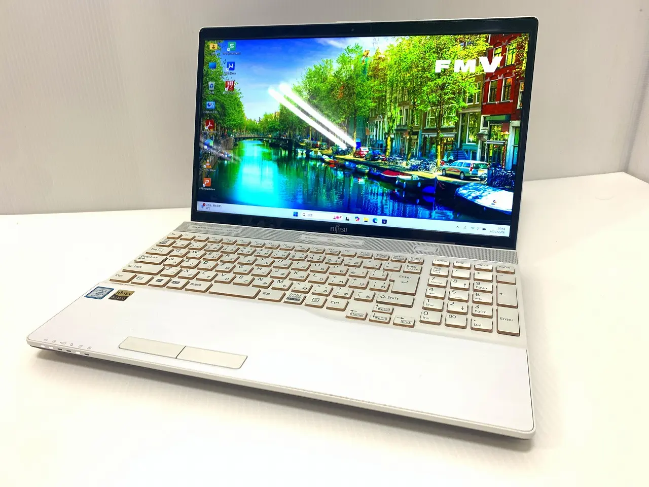 富士通 LIFEBOOK AH77/D1