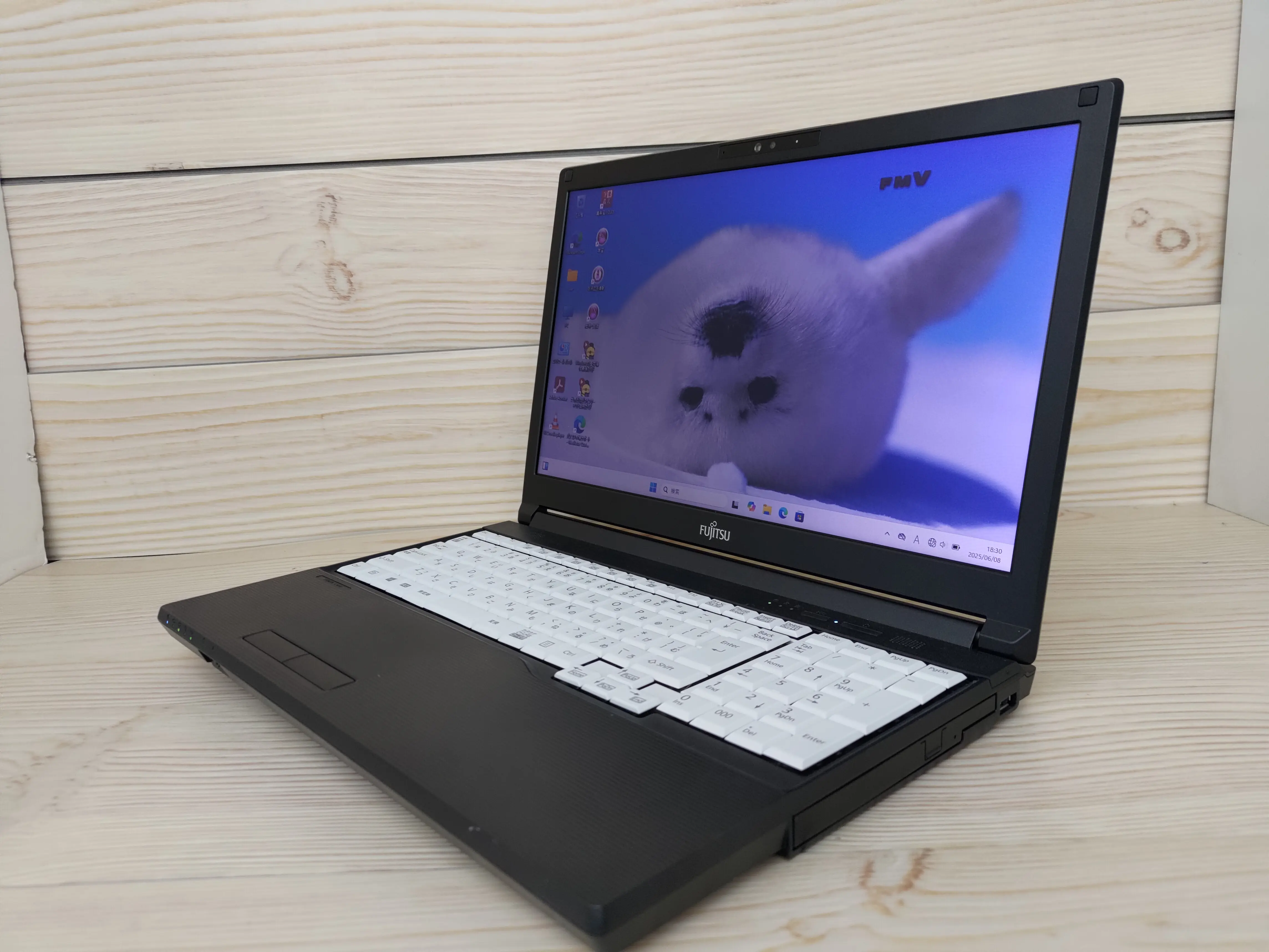 富士通 LIFEBOOK A579/BX