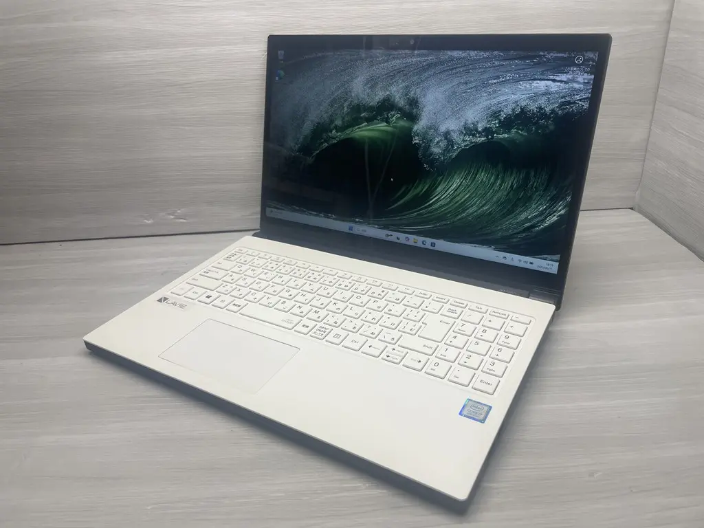 KT)LAVIE NEXT NX750/JAW PC-NX750JAW(8世代CPU)