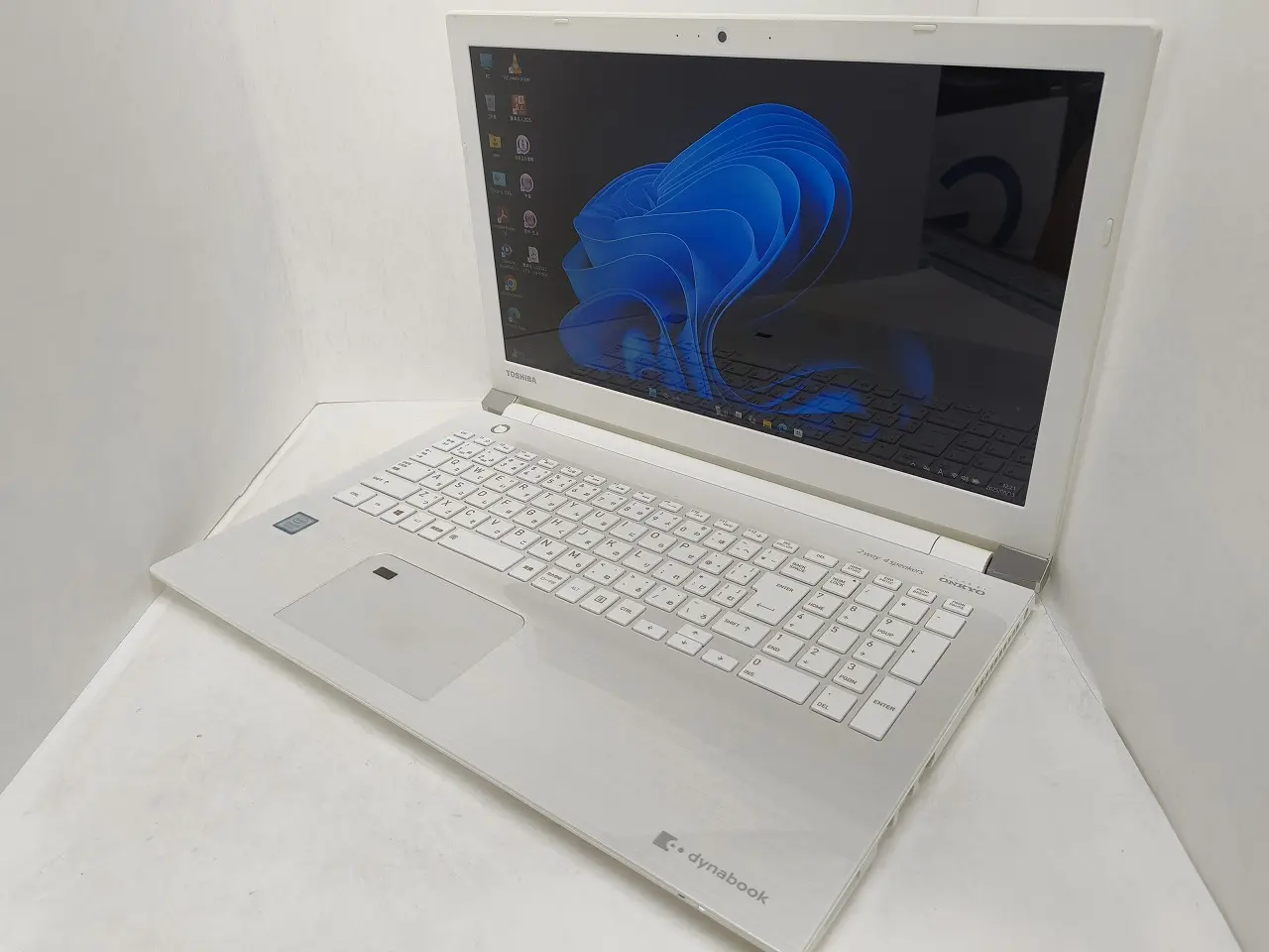 Dynabook T75/FWS（第8世代Corei7）