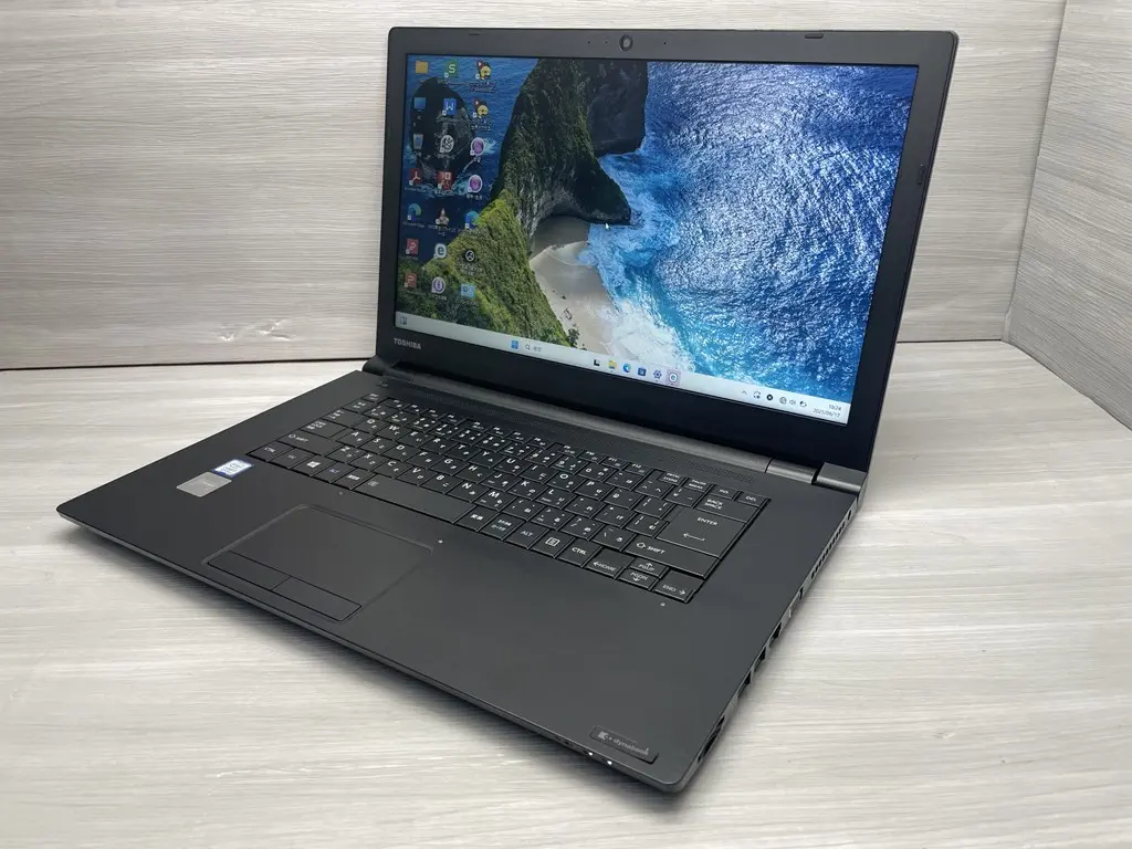 dynabook B65/M
