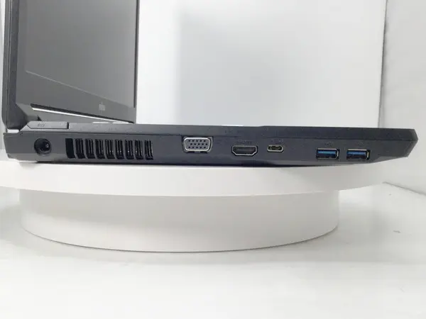 富士通 LIFEBOOK A7511/G (CPU：Core i5 1145G7 2.6GHz/メモリ