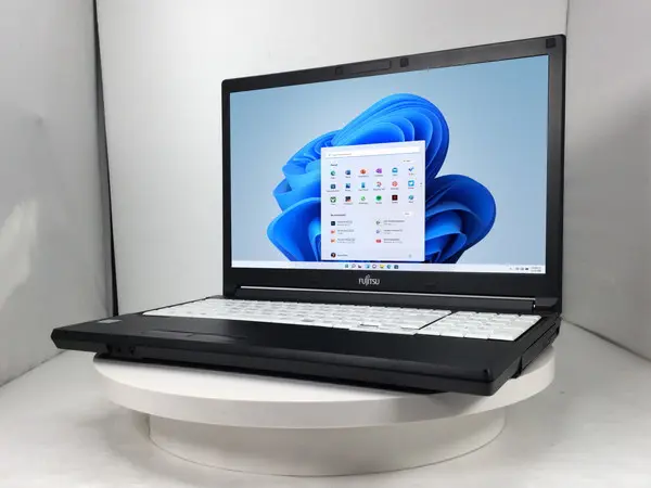 富士通 LIFEBOOK A576/P（第6世代CPU）