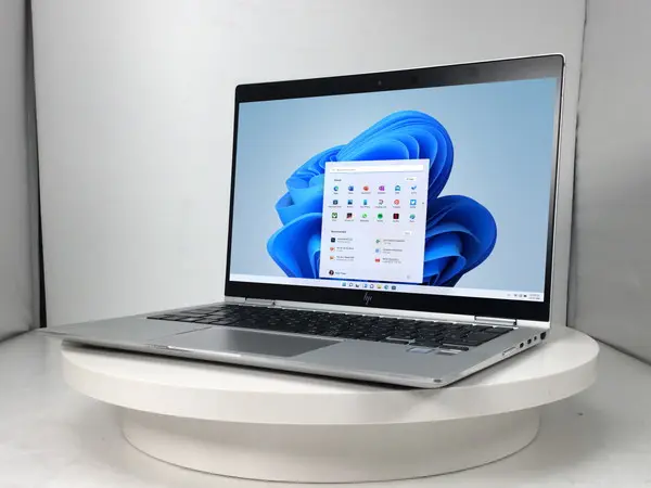 HP EliteBook x360 1030 G4（第8世代CPU）