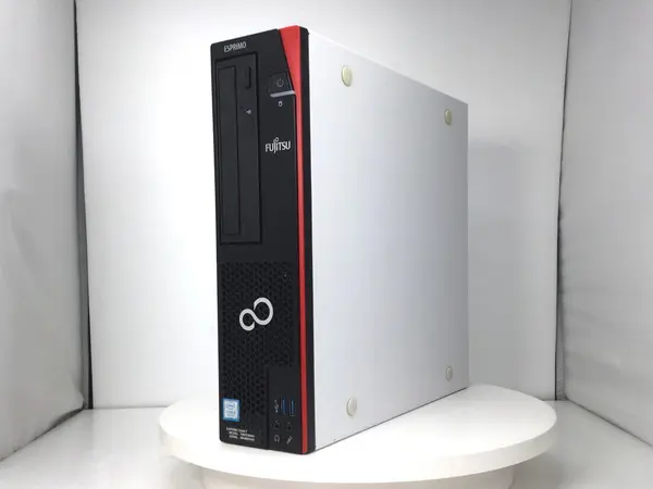 富士通 ESPRIMO D588/T（第8世代CPU）