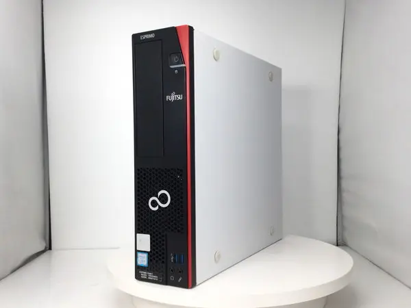 富士通 ESPRIMO D588/T（第8世代CPU）