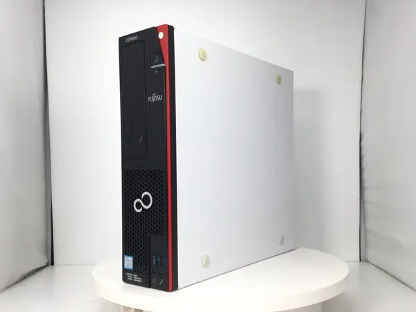 富士通 ESPRIMO D588/T（第8世代CPU）