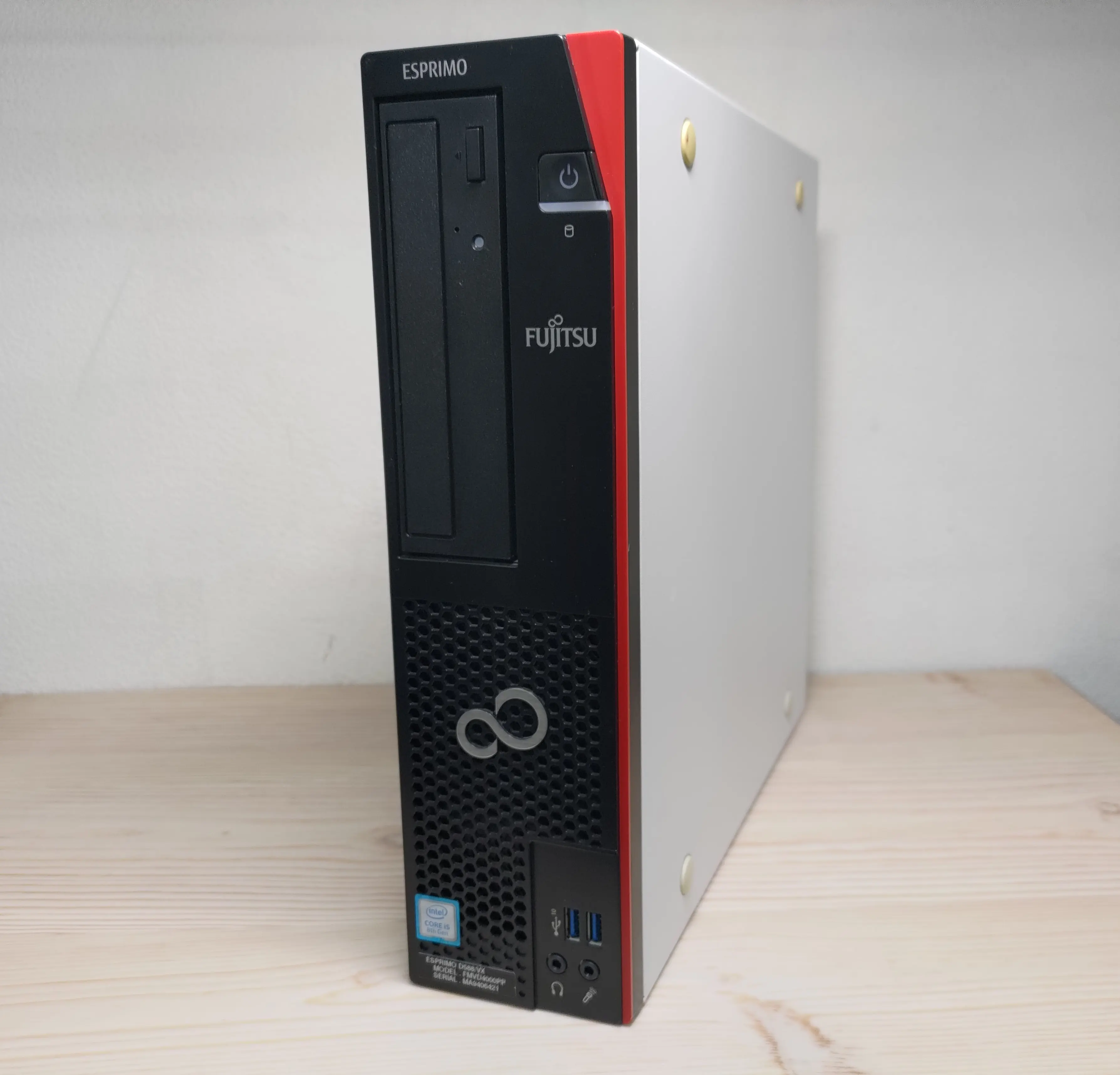 富士通 ESPRIMO D588/VX