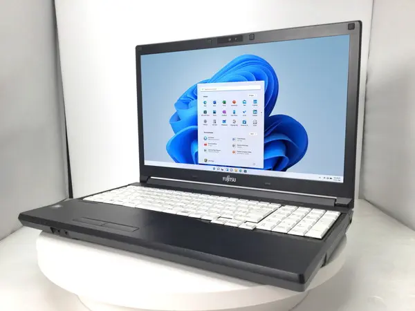 富士通 LIFEBOOK A577/T（第7世代CPU）