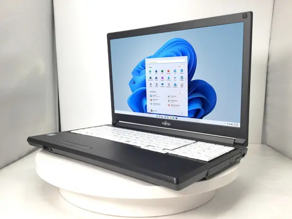 富士通 LIFEBOOK A579/A（第8世代CPU）