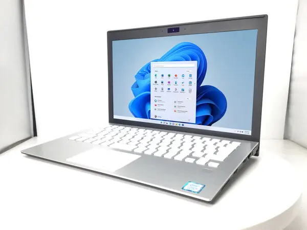 VAIO Pro PF VJPF11C11N ホワイト（第8世代CPU）