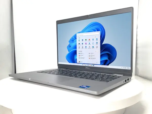 DELL Latitude 5320（第11世代CPU）